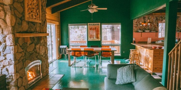 10 Amazing and Unique Airbnbs to Experience in California